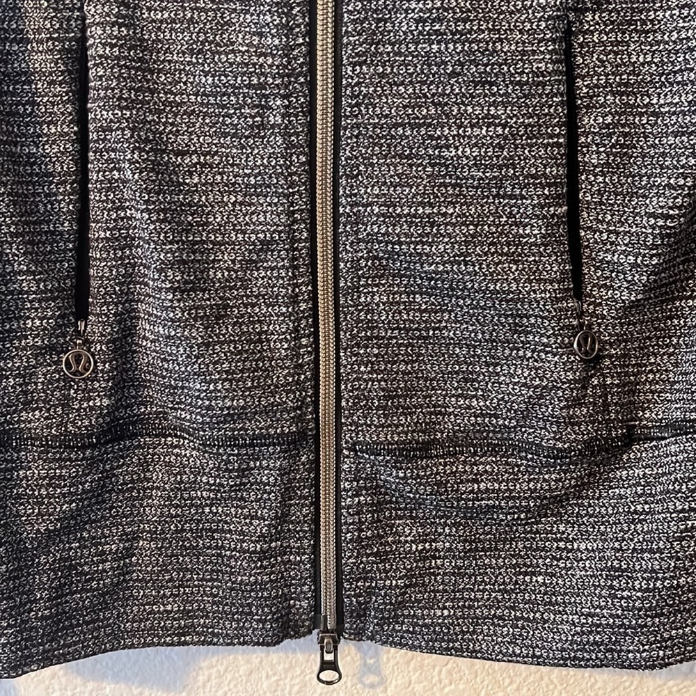Lululemon daily yoga full zip jacket - Picture 5 of 6
